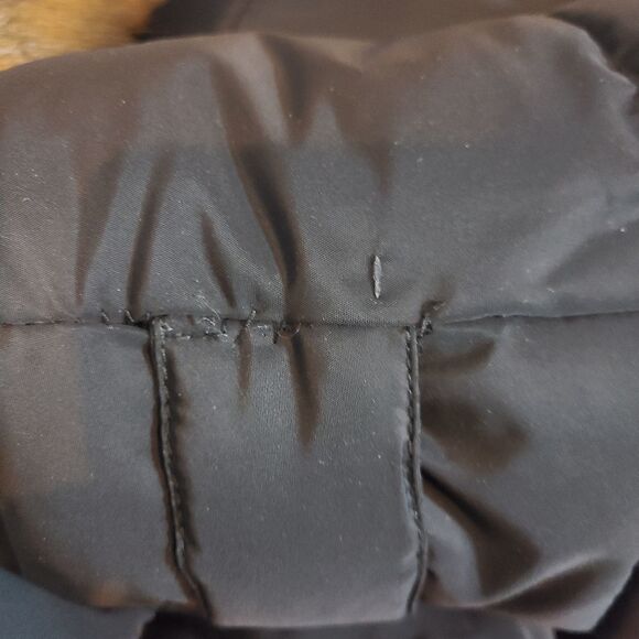 Bernardo Black Faux Fur Trimmed Puffer Jacket Size Large - Picture 7 of 8